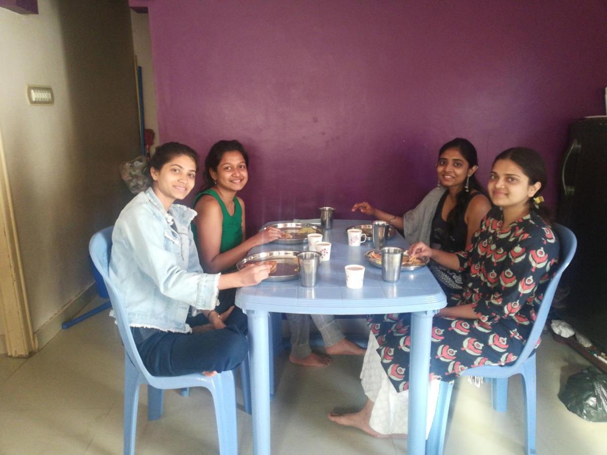 Abhi Homestay Hampi Extérieur photo