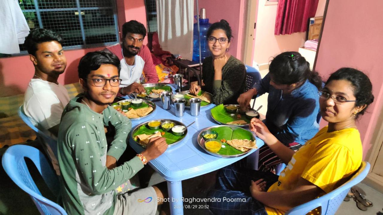 Abhi Homestay Hampi Extérieur photo