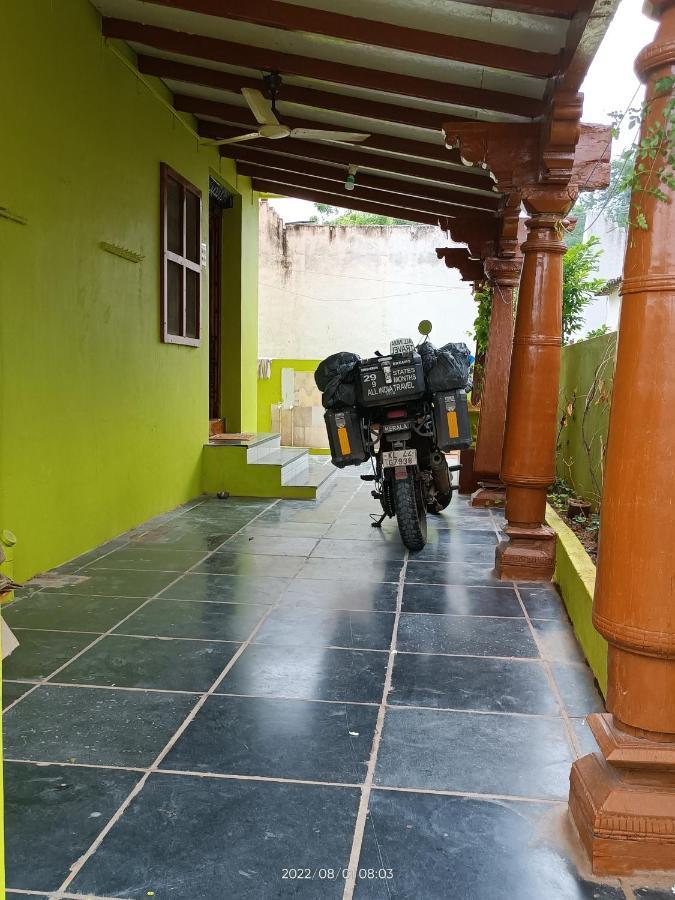 Abhi Homestay Hampi Extérieur photo