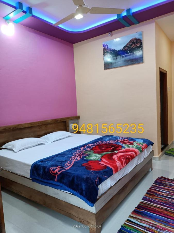 Abhi Homestay Hampi Extérieur photo
