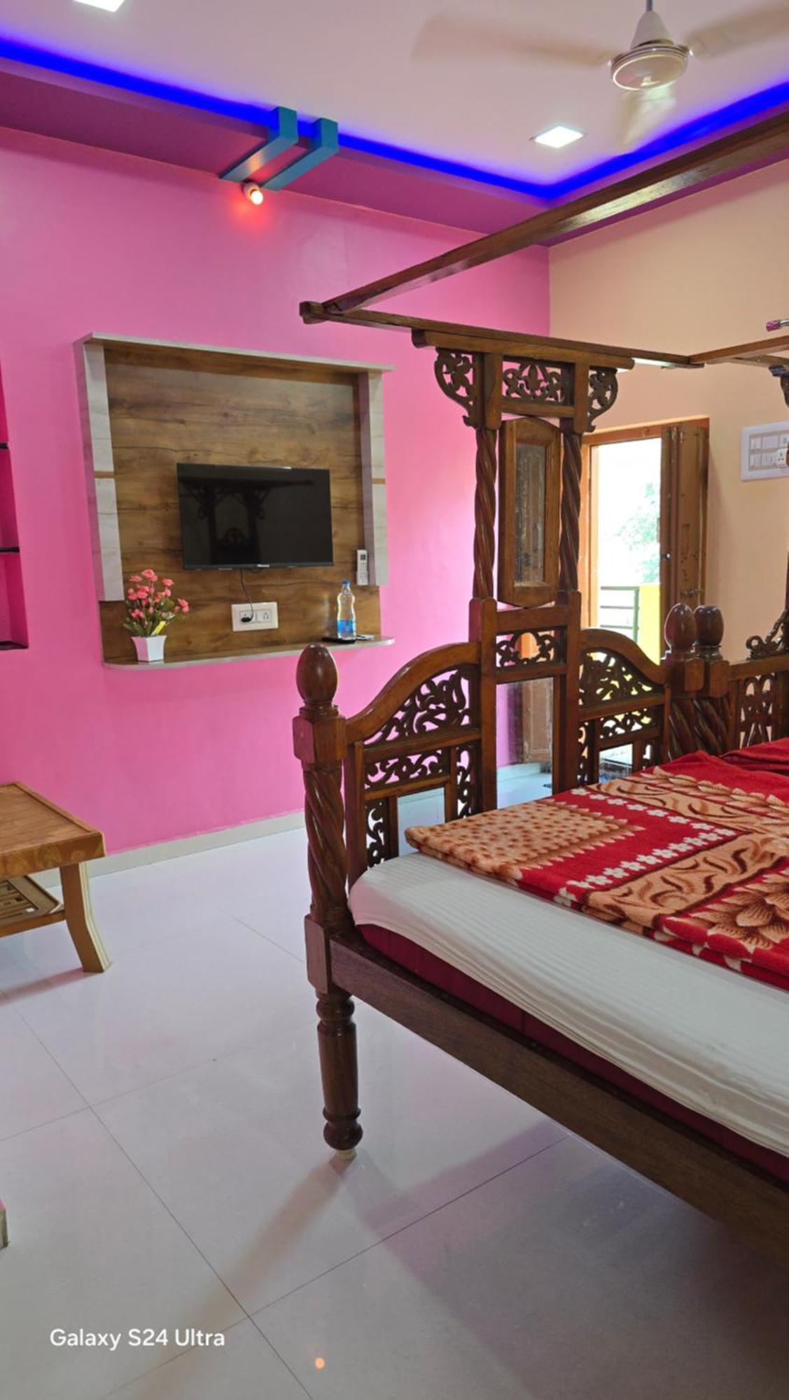 Abhi Homestay Hampi Extérieur photo