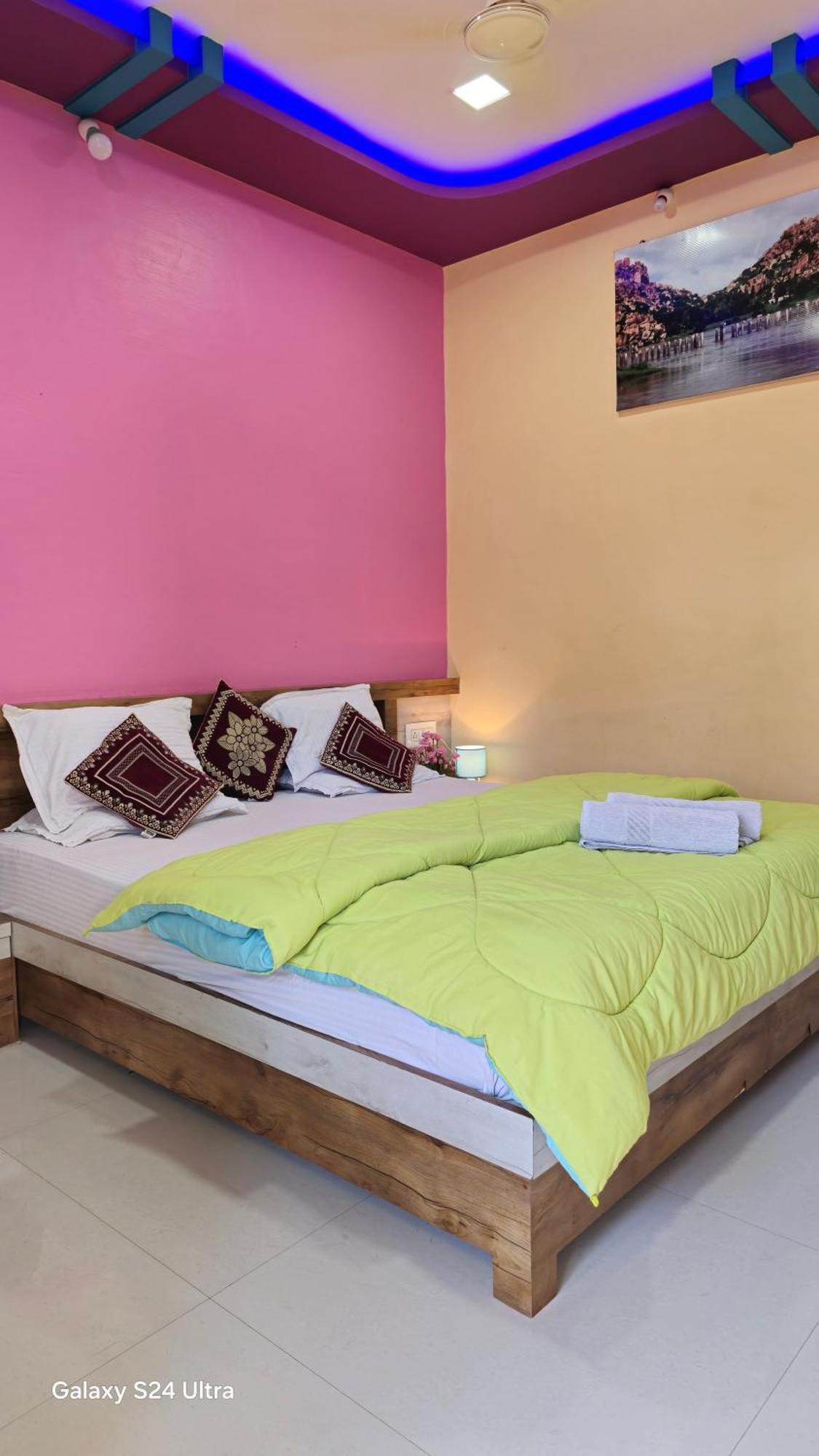 Abhi Homestay Hampi Extérieur photo