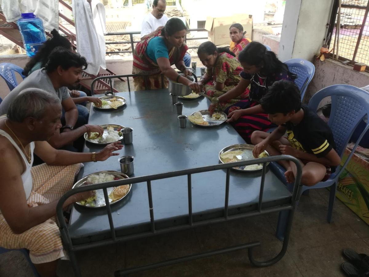 Abhi Homestay Hampi Extérieur photo
